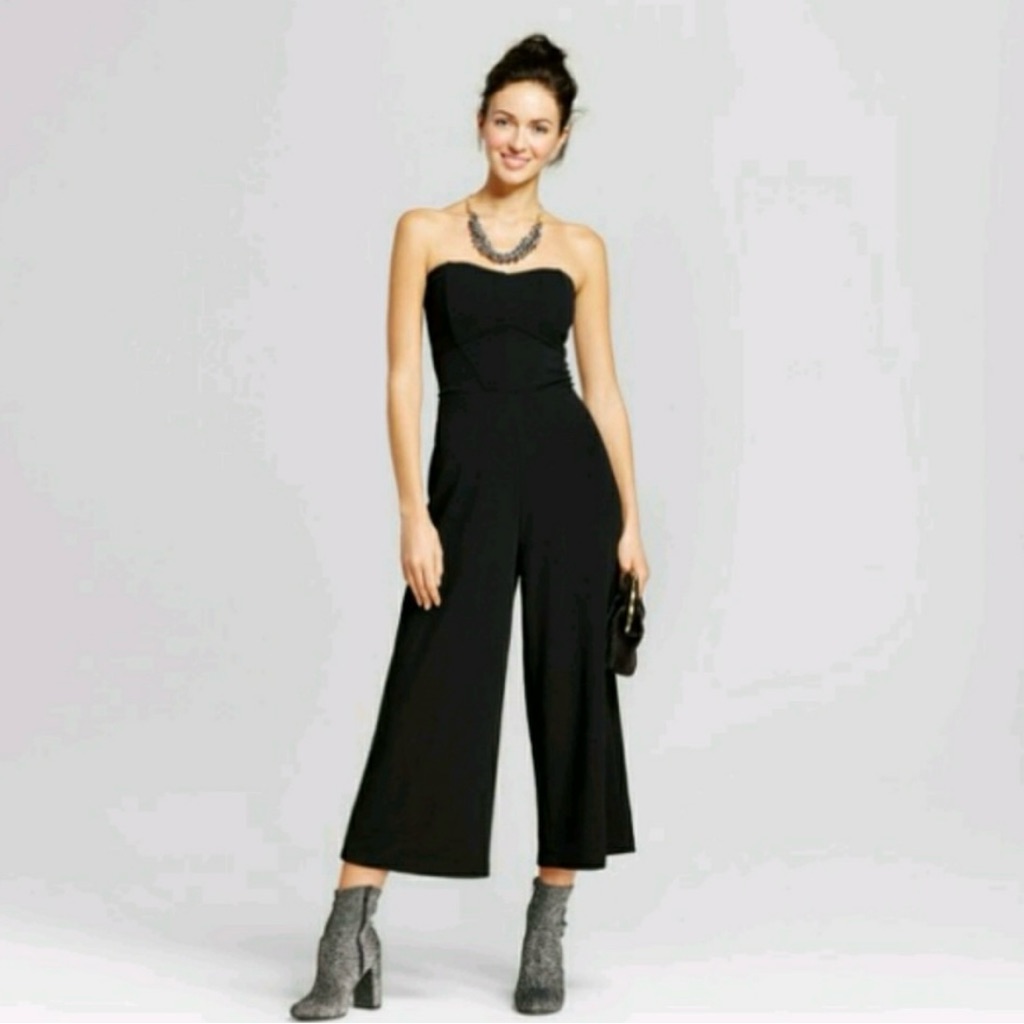 Xhilaration Black Strapless Sweetheart Cropped Wide Leg Pant Jumpsuit